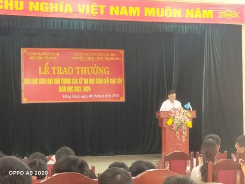 Ảnh thưởng HS Khai mạc.jpg