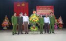Xã Đông Ninh tiếp nhận 4 đồng chí công an chính quy  về đảm nhận các chức danh công an xã 